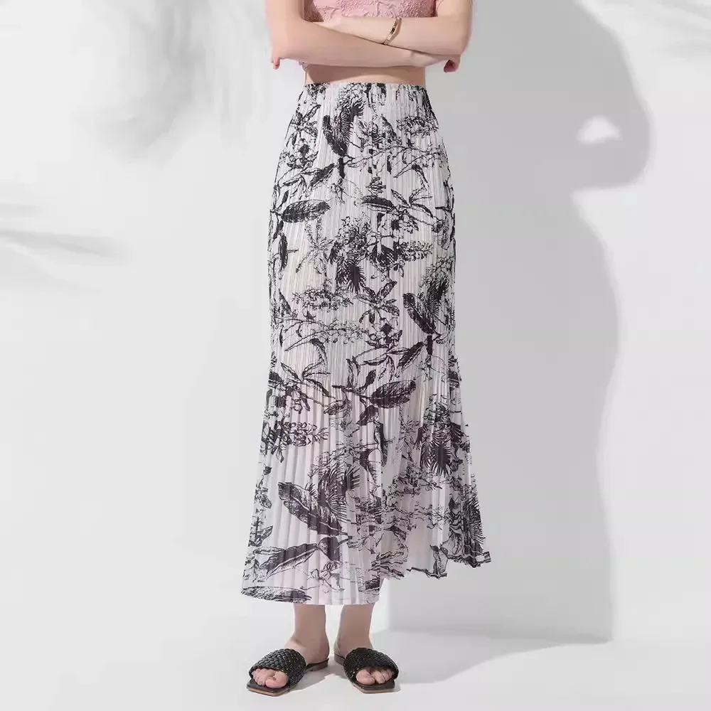 

Miyake Pleated Novel and Versatile 2024 New New Chinese Abstract Print Pleated Elastic Waist Skirt Loose Pleated Skirt