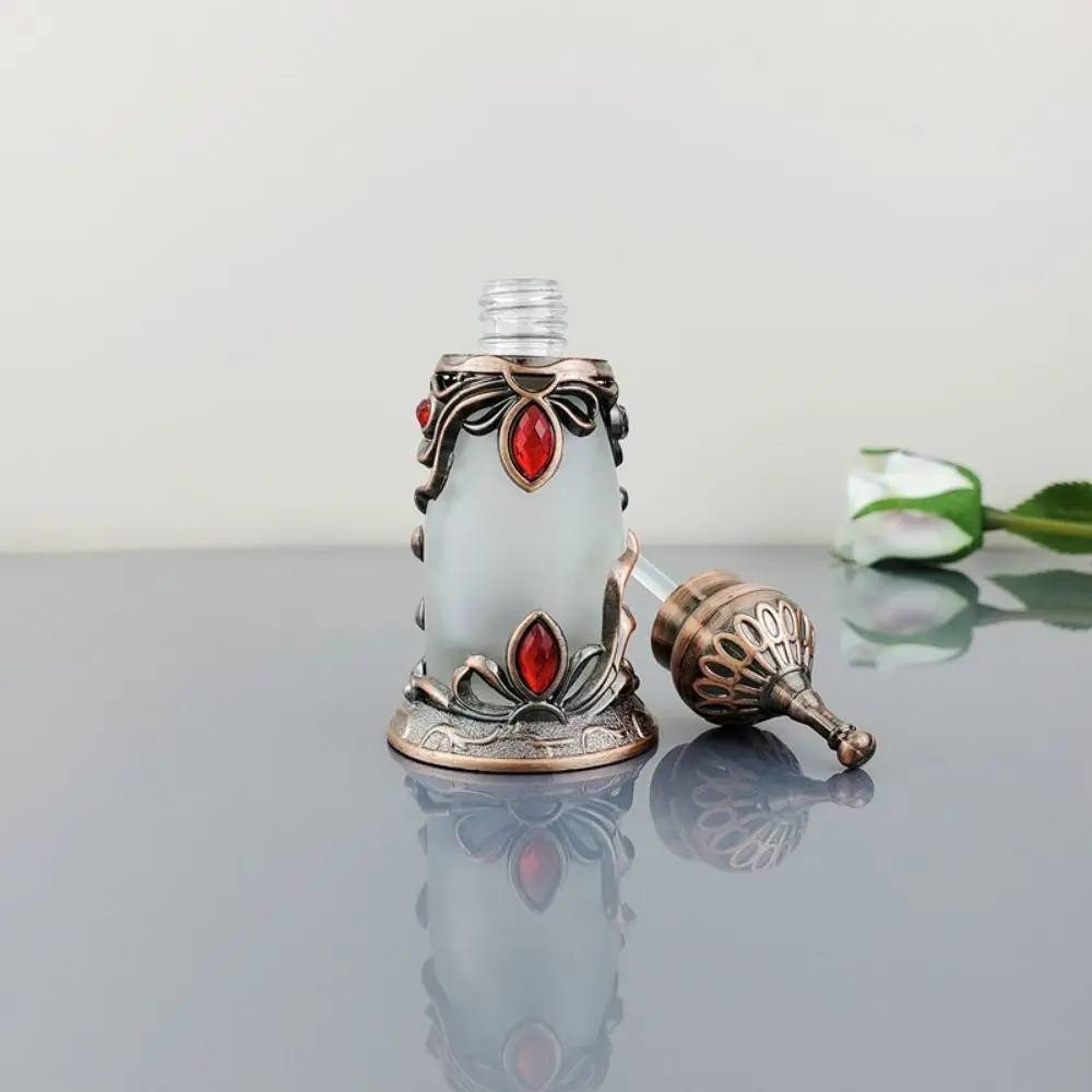 Portable Refillable Essential Oil Bottle Antiqued Arab Style Perfume Container Alloy Glass Empty Dispenser Diffuser Vietnam