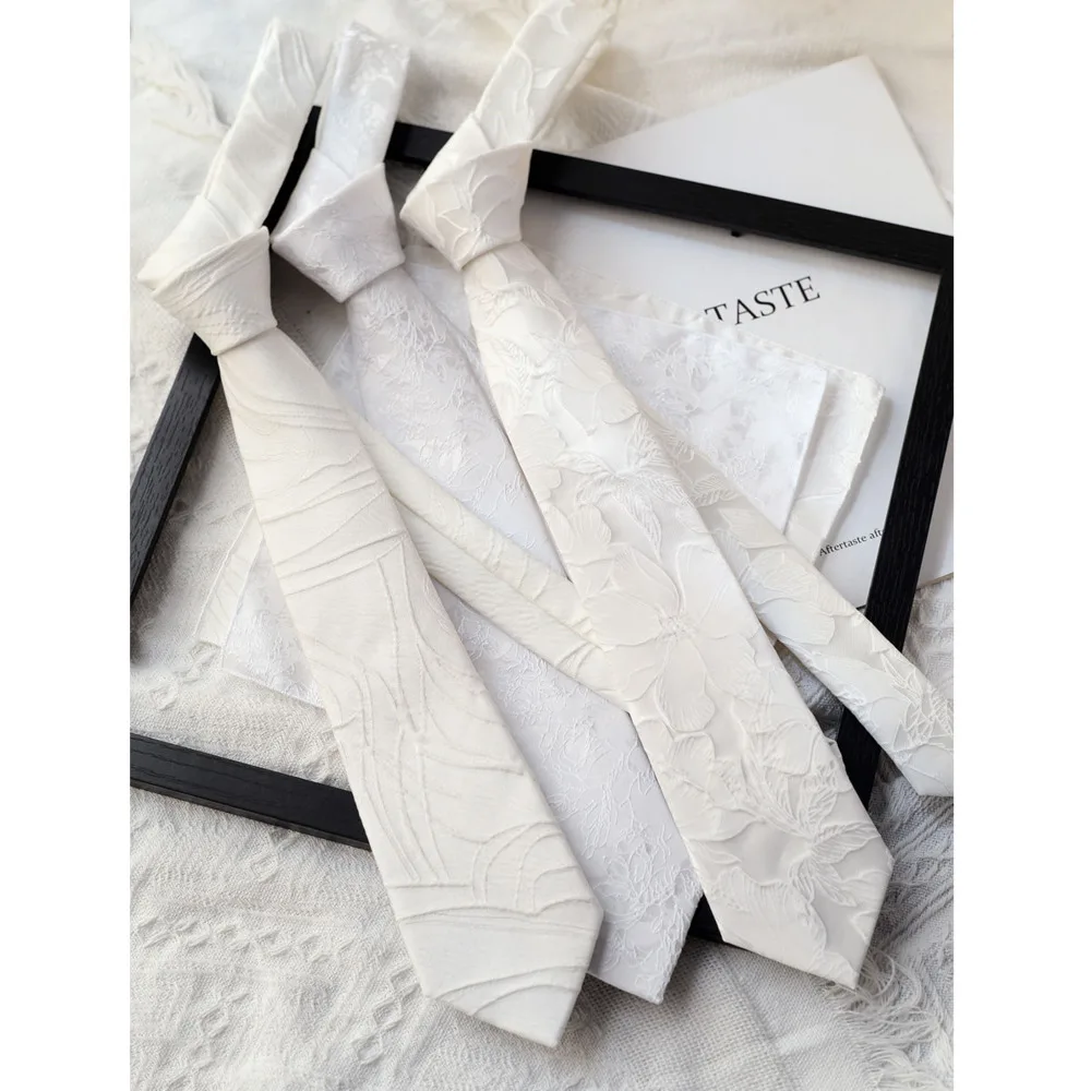 

Elegant White Tie Quiet Romantic Hand-tied Striped High-end Long American-style Shirt for Women and Men Artistic Trend