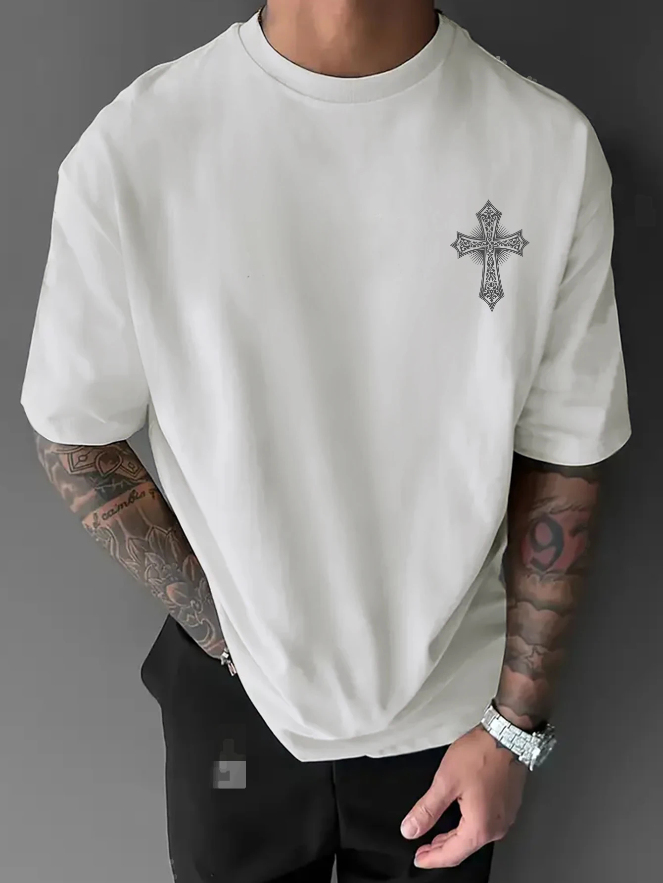 Men's Oversized Gothic Cross T-shirt Ornate Engraved Cross & Tribal Wings Print Streetwear Casual Crew Neck Tee