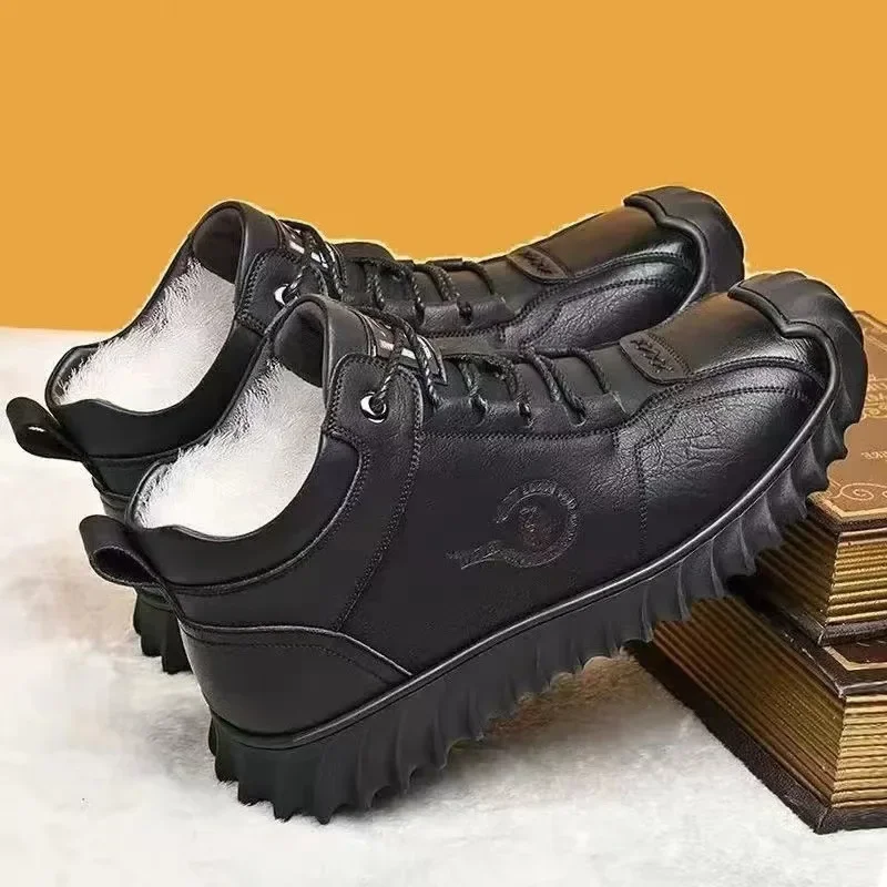 Winter Warm Cotton Shoes Men's Retro Thickened Leather Boots Thick Bottom Round Toe Lace Up Snow Boots Bota Masculinos De Couro