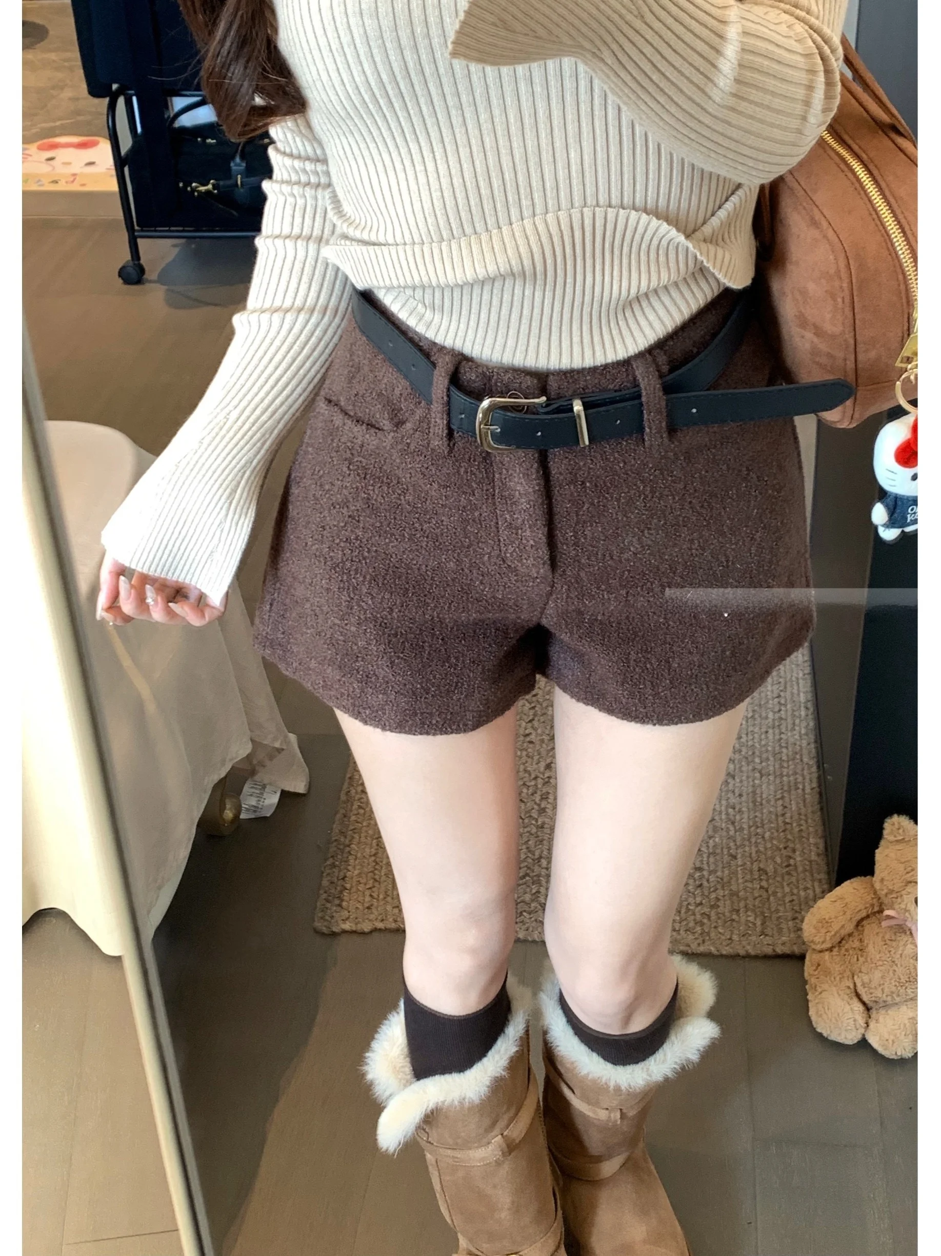 

Retro Thickened Woolen Casual Shorts Women's Summer New High Waist Slim Straight A-Line Woolen Boot Pants