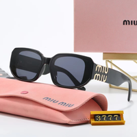 2025High Quality Sunglasses Fashion Ladies Personality Retro Gold Letter Versatile