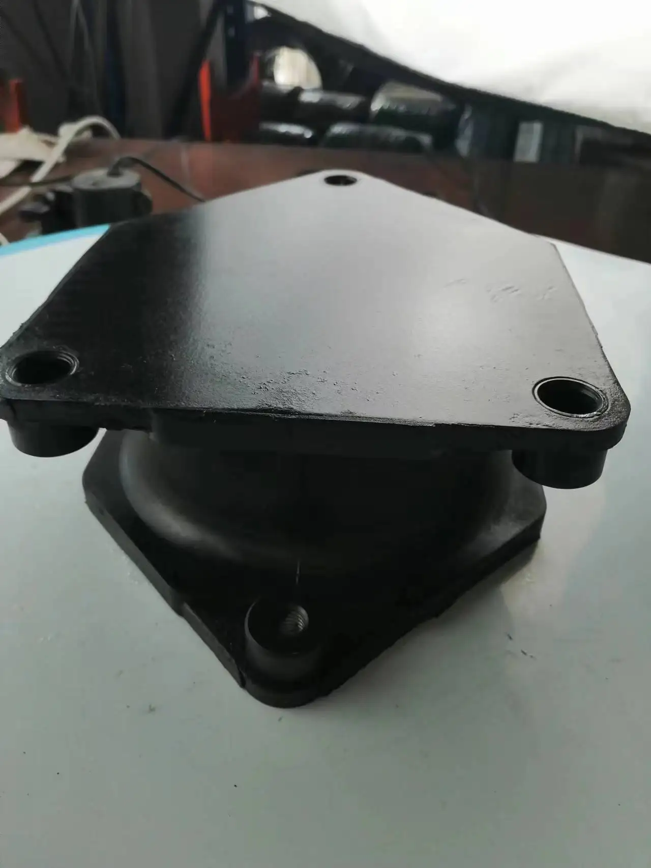 Leehui High Quality CA6000 Road Roller PN.4812111046 Rubber Buffer Shock Absorber Iron Malaysia Imported Rubber 1 Year Warranty