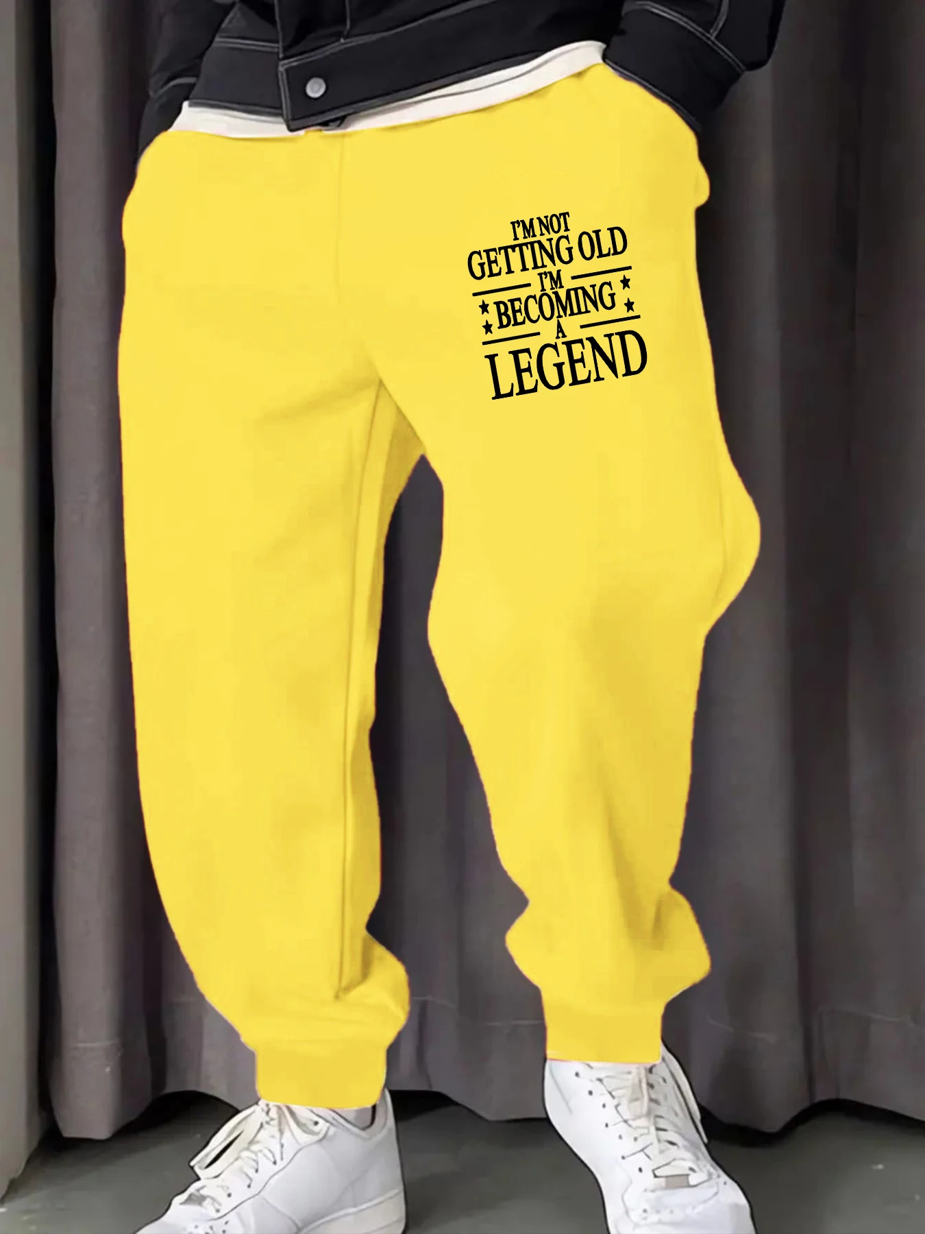 

I'M Not Getting Old, I'M Becoming A Legend Print Male Sweatpants Pocket Fleece Pant Casual Jogging Britches Y2K Comfy Long Pants