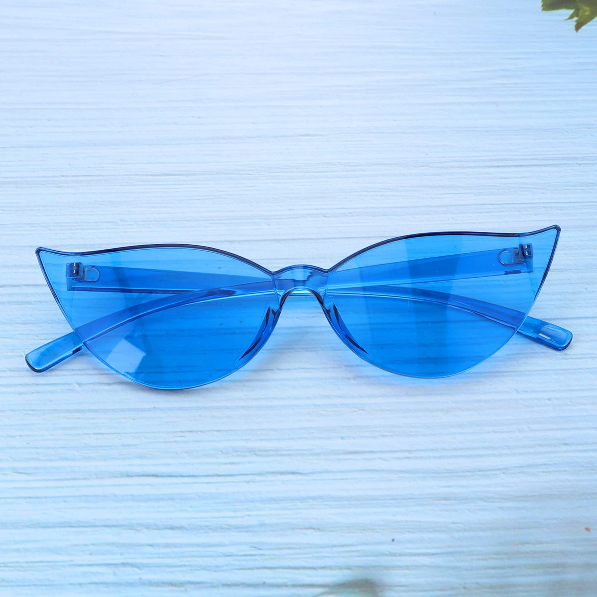 

Cat Eye Women Beach Festival Fashion Colorful Novelty Party Sunglasses For Beach Eyewear Lightweight Outdoor Gift