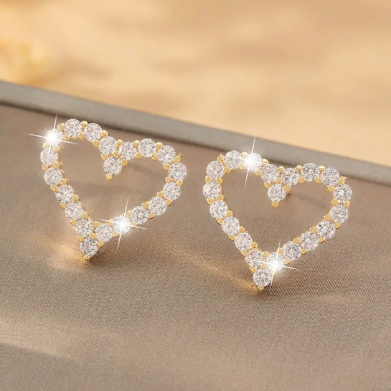 2023 neue Herz Form Stud Ohrringe für Frauen Charme Liebe Ins Hohl Mom Zirkon Koreanische Ohrring Bestie Geburtstag Luxus Schmuck Geschenk – Detail 7