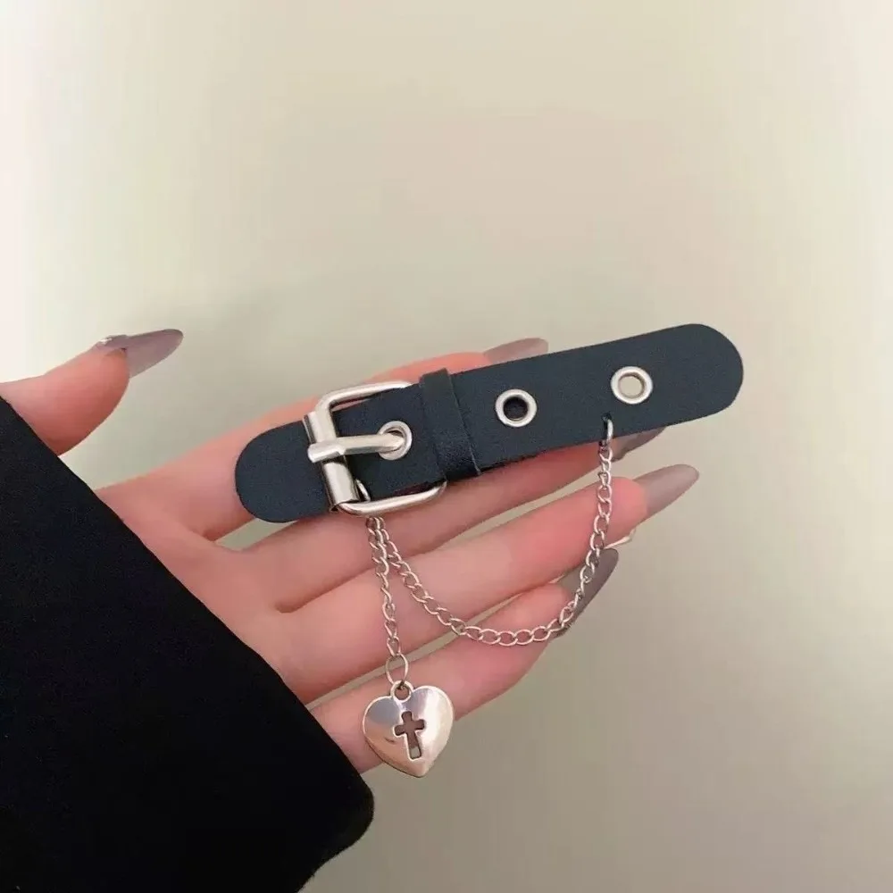 Cross Leather Studded Cross Hair Clip Leather Buckle Sweet and Cool Hot Girl Women Hip Hop Punk Hairpin Hairpin for Famale Bangs