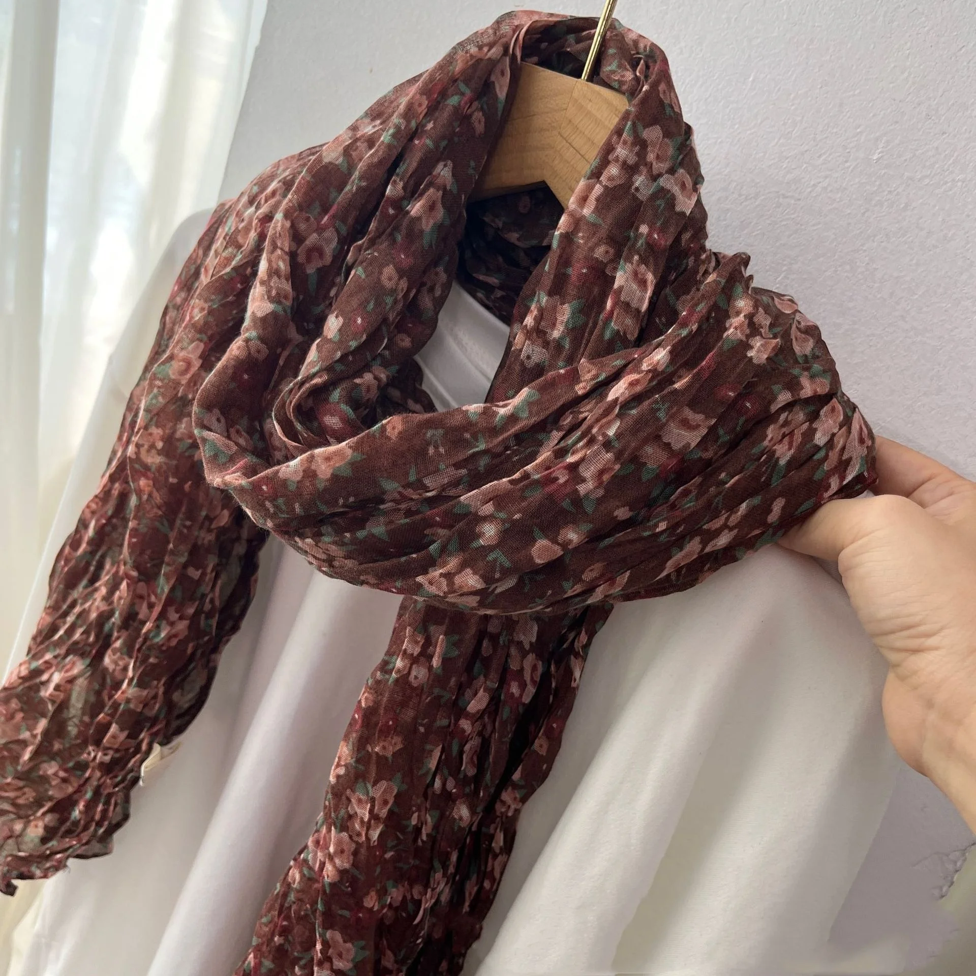 

VREOVOR Retro Literary Pleated Thin Versatile Shawl Small Floral Scarf Gauze Japanese New Men and Women