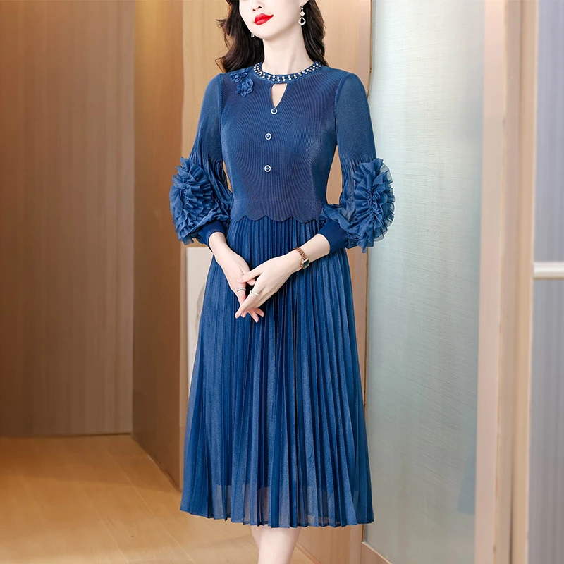 Sukienka plisowana Miyake Jesień 2025, wyszczuplająca, elegancka, w stylu \"lazy vacation\", uniwersalna, wygodna, z miękkiej tkaniny z bogatym haftem.