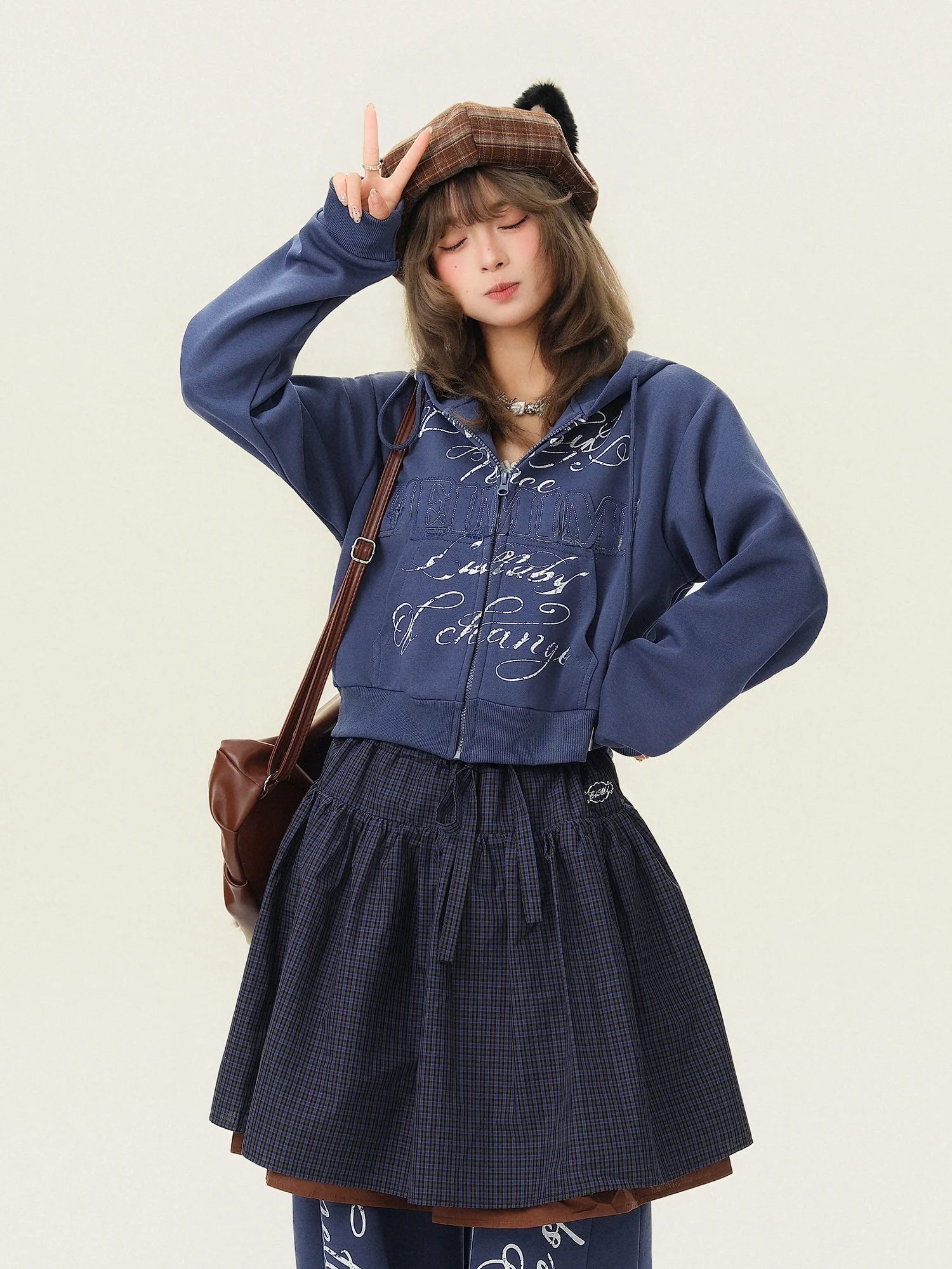 

Модная женская толстовка с капюшоном, повседневная, свободного кроя, с буквенным принтом, в стиле пэчворк, весенний кардиган, верхняя одежда из полиэстера