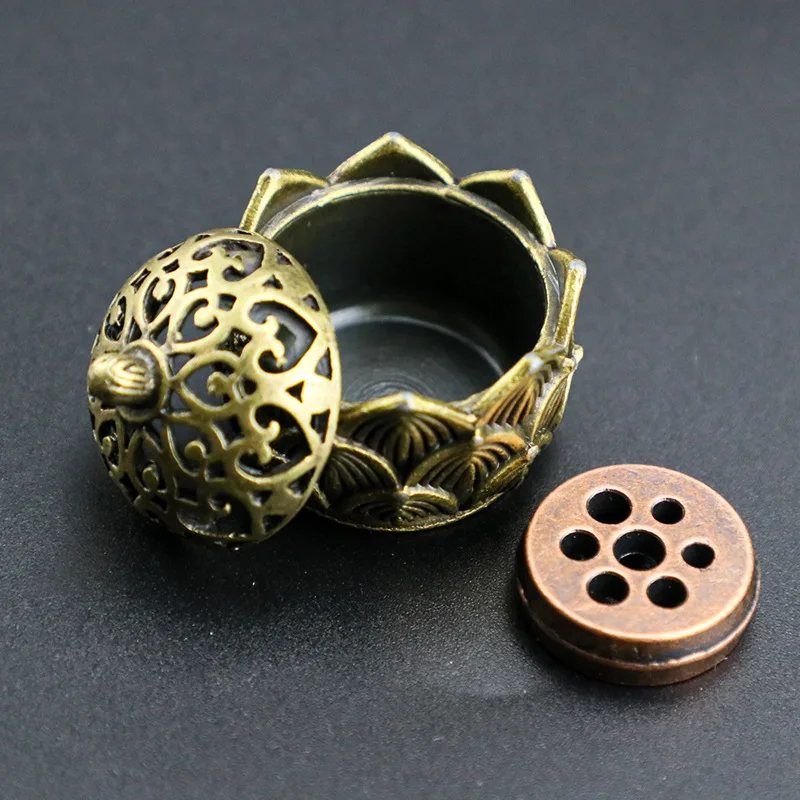 2026 Latest Models Retro Copper Hollow Lotus Incense Burner Small Brass Incense Holder With Cover Home Sandalwood Censer Decor