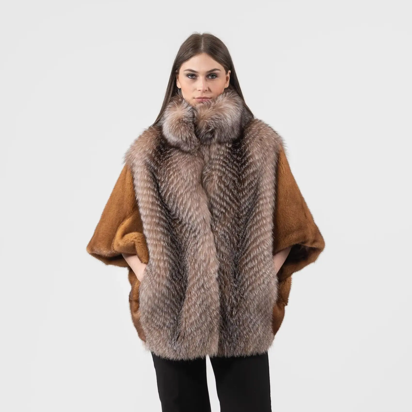 Women's fur coat, fox fur shawl, scarf, vest - multi-functional use for winter and autumn, providing warmth and protection.