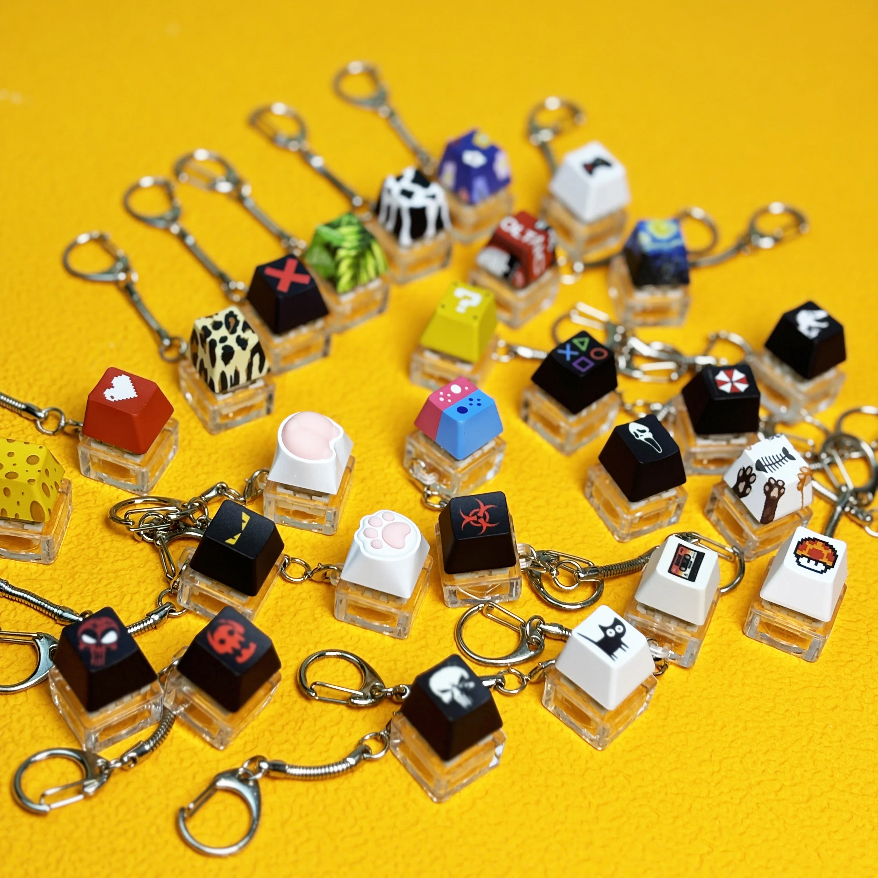 2024Keyboard Key Toy Party Stress Relief DIY Fidget Button Keycap Fidget Keychain Keyboard Keychain Toys Finger Keyboard