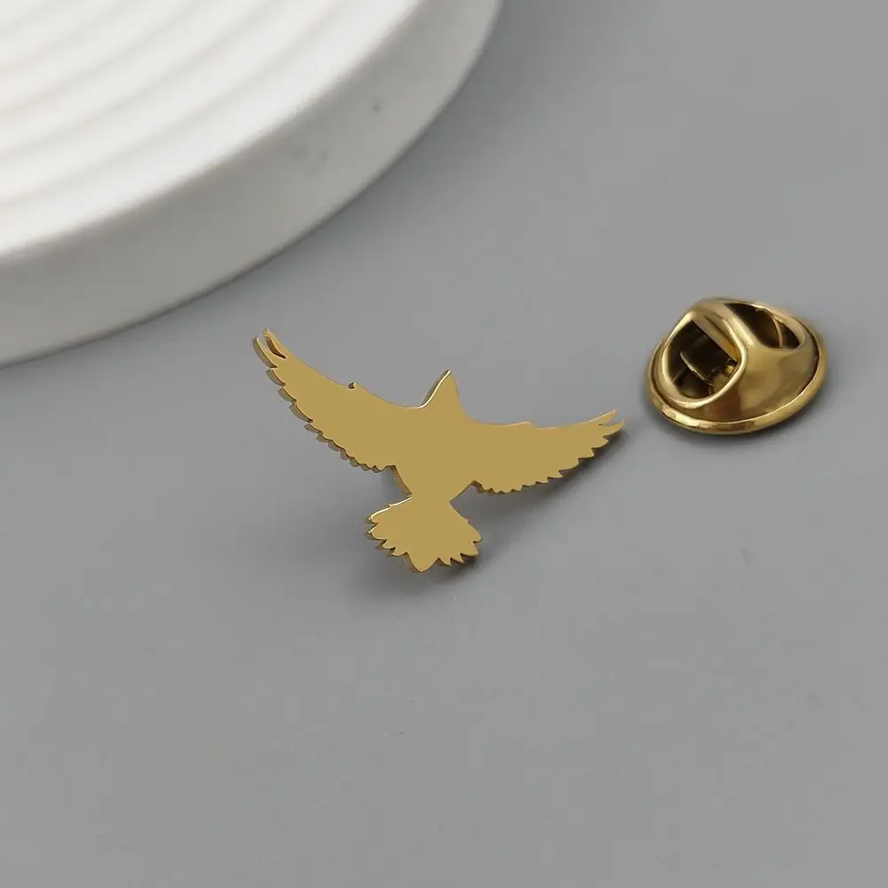 Stainless Steel Eagle Brooch Classic Design Metal Material Eagle Pin Embroidered Style Simple Chest Emblem Clothing Decoration