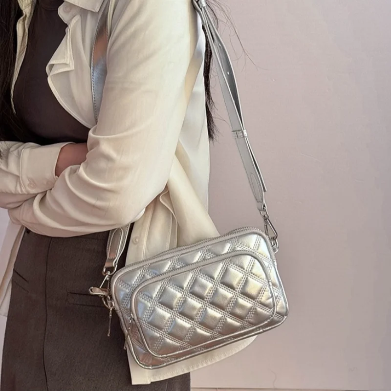 

2025 New Women's Bag Rhombus Chain Bag Korean Style Fashion Women's Shoulder Crossbody Bag Women's Small Square Bag