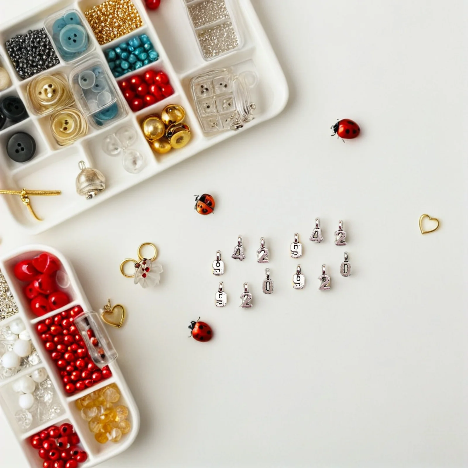 

100Pcs Alloy Number Pendants Charms for Jewelry Making Necklaces Bracelets Earrings Keychains Mini Metal Year Numbers