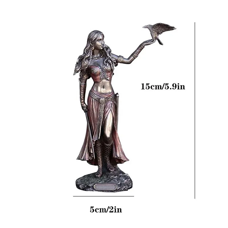 Ręcznie malowana rzeźba do dekoracji Halloween posąg bogini tajemniczy z krukiem i mieczem figurka czarownic dekoracja biurka Ornament