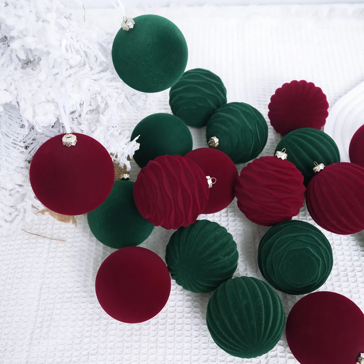 Plastic Bauble Elegant Luxurious Classic Christmas Ball Textured Tree Pendant 8cm Flocked Burgundy Dark Green Decoration New