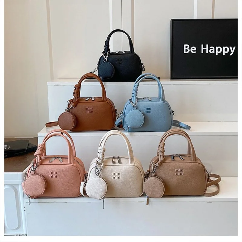 

Stylish Crossbody Bag Minimalist Unique Fashionable Trendy Design Large Capacity Solid Color Leather For Women