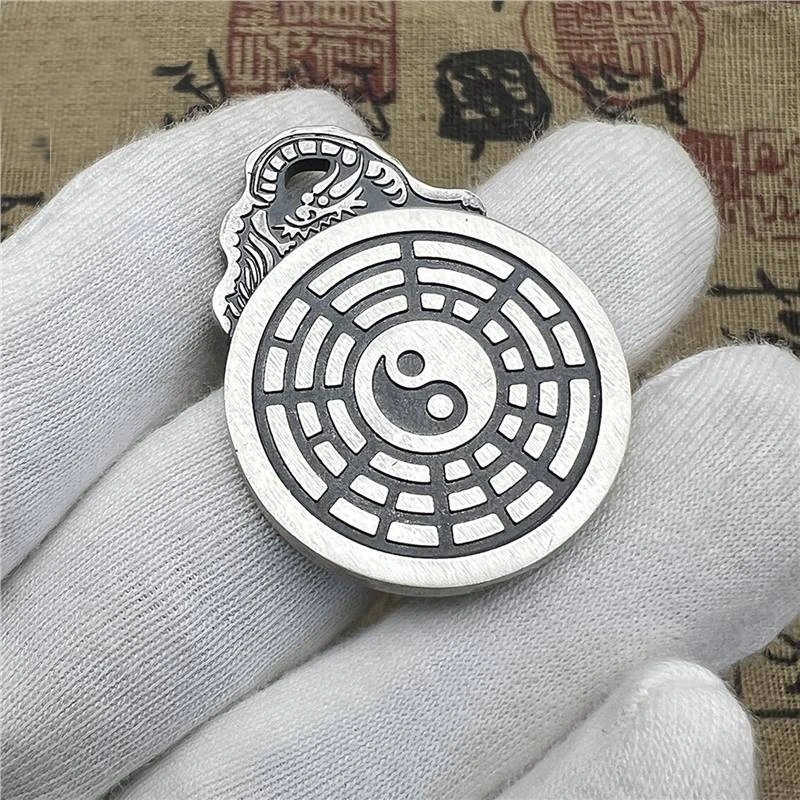 Vintage Tai Chi Eight Diagrams Safety Buckle Pendant Women Jewelry Blessing Taoist Warding Off Evil Spirits Amulet Necklace Men