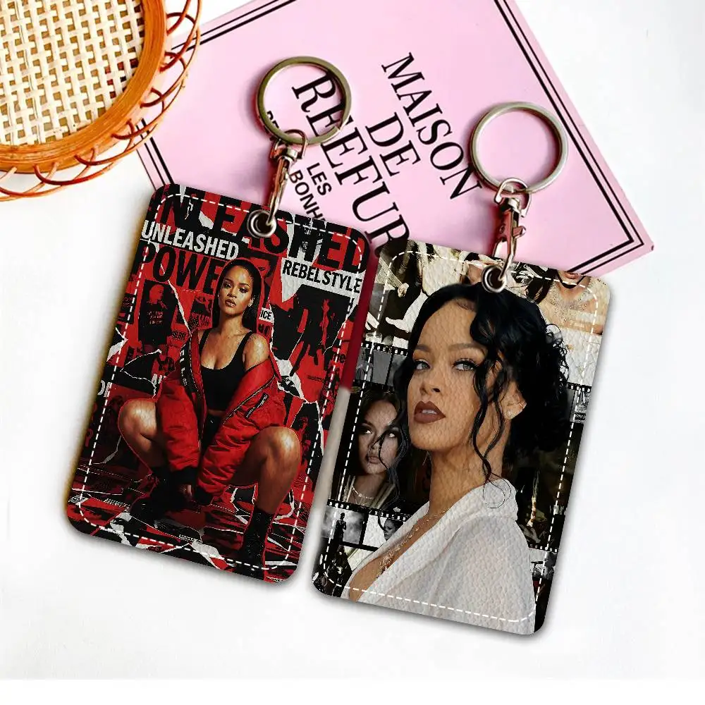 

Брелок-картхолдер Singer R-RIHANNAS для банковских, автобусных, идентификационных и кредитных карт