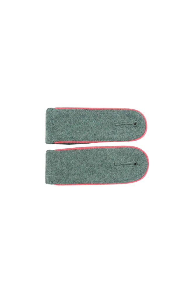 

GISH-066 WWII German Heer later panzer EM shoulder boards