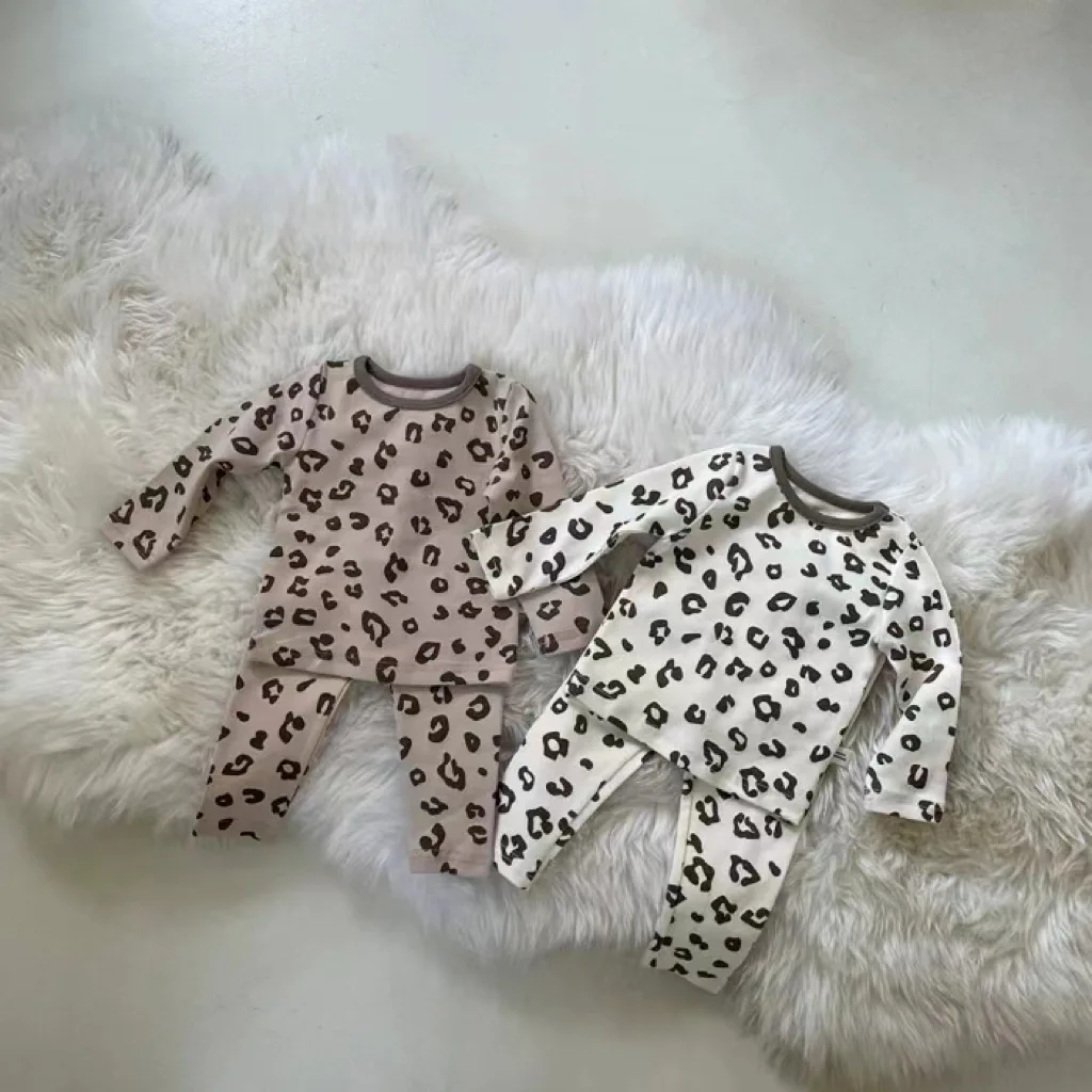 Conjunto de ropa de manga larga para bebé, Tops y a la moda Pantalones estampados, traje de 2 piezas para niño y niña, ropa suave para el hogar,