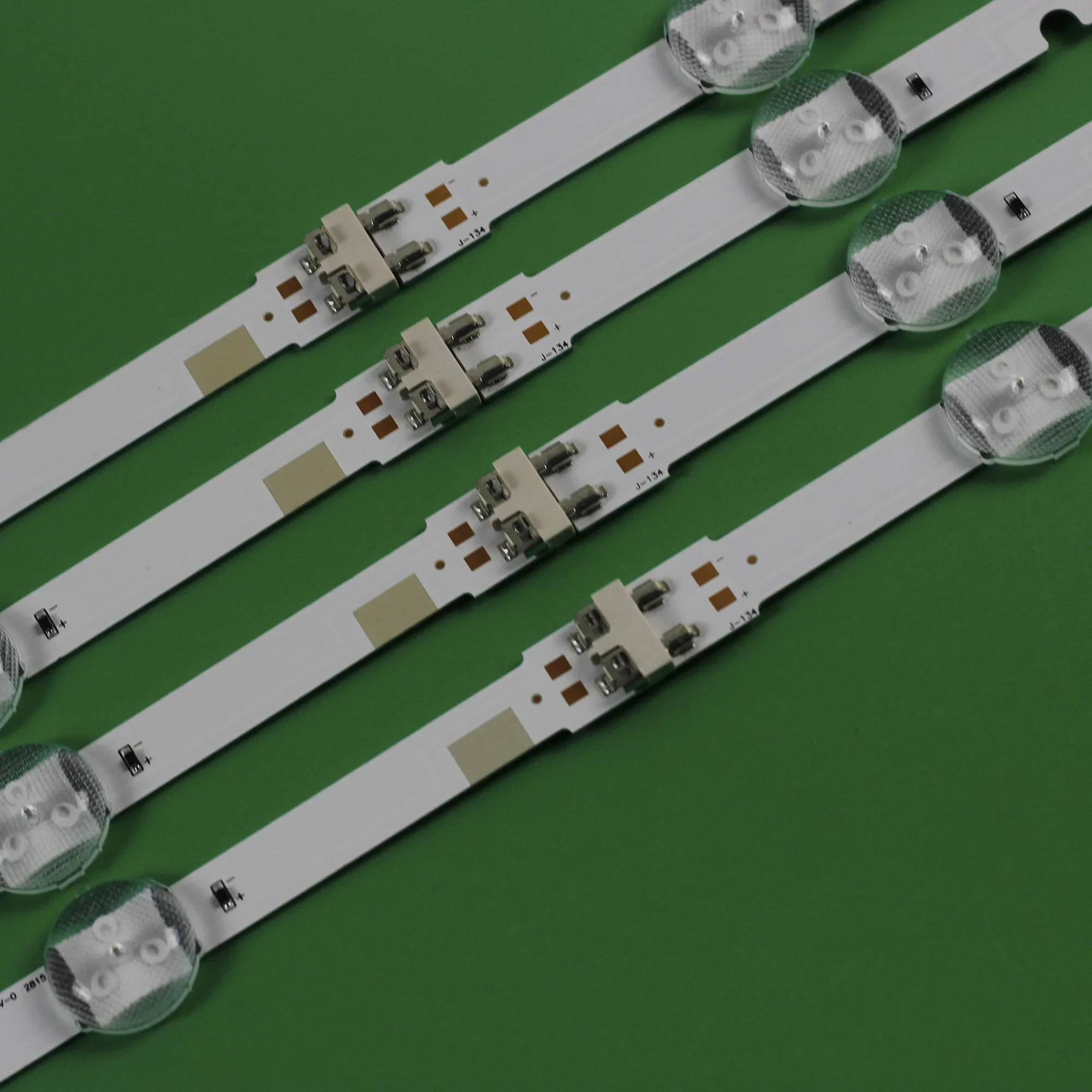 Nuova striscia di retroilluminazione a LED per HG43AE570 UE43N5380AU UA43N5470 UA43R5570 UE43J5000 UE43J5200 UE43J5300 UA43N5000 HG43NE590
