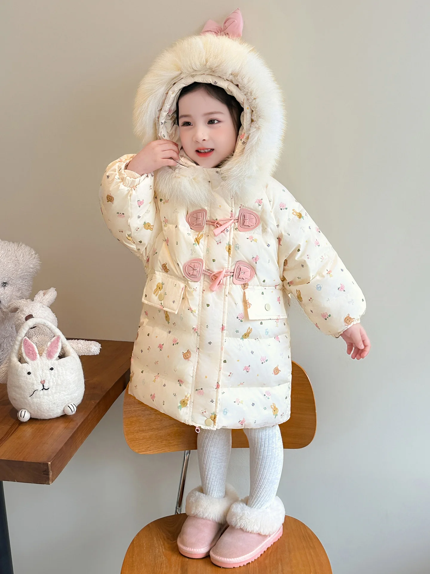 女の子用冬用ダウンジャケット 軽量 暖かい ホワイト ダウンコート スリ 子供用冬服 韓国風 スリ レギュラーフィット