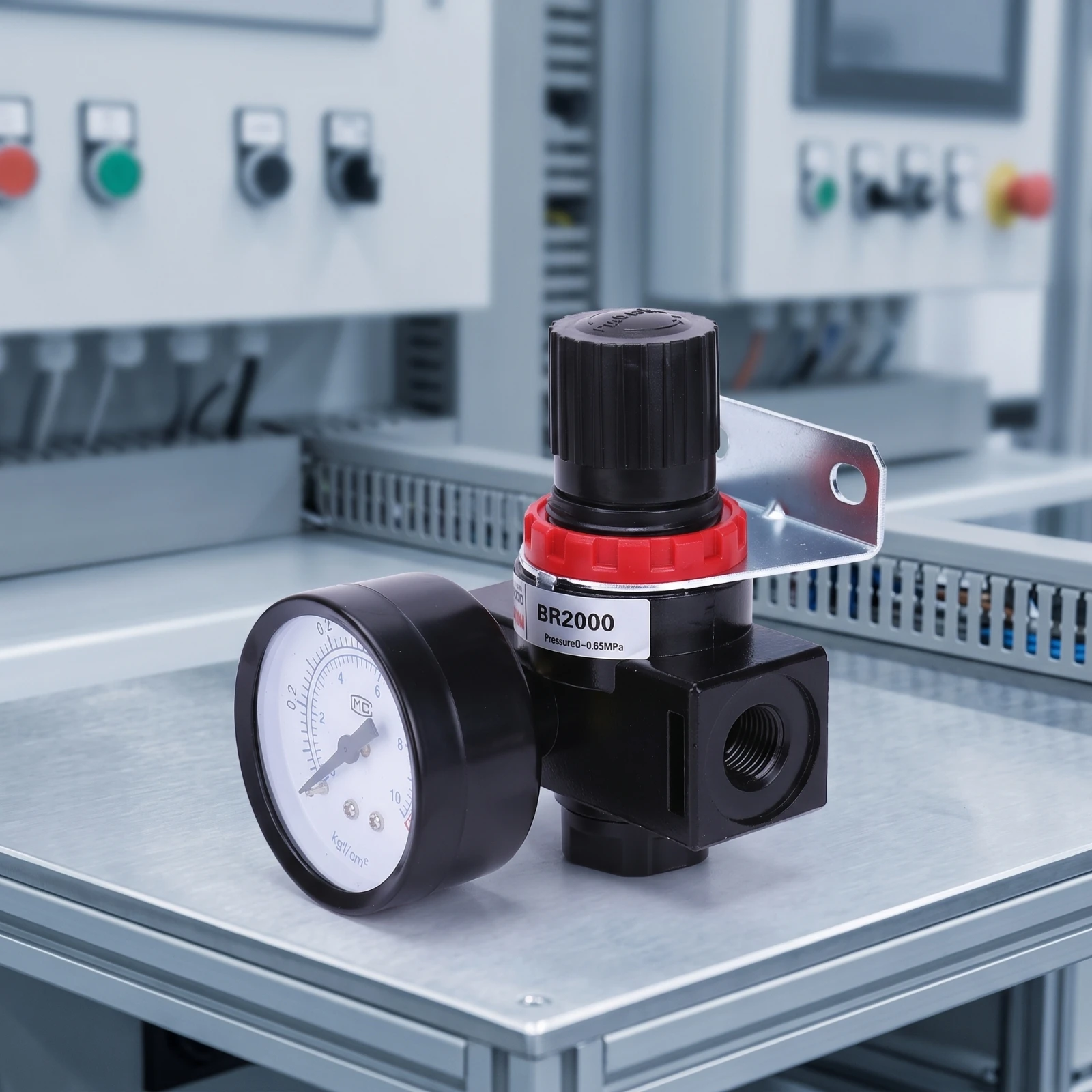 Air Pressure Regulator Adjustable Regulator with Pressure Gauge Valve Accurate Compact for Mechanics, Workshop