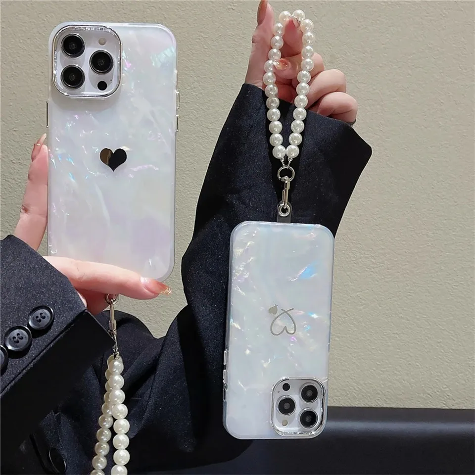 Jewelry Cute Love Heart  Pearl Chain Wrist Strap Dreamy Shell Case For iPhone 15 13 12 11 14 Pro Max Laser Glitter Marble Cover