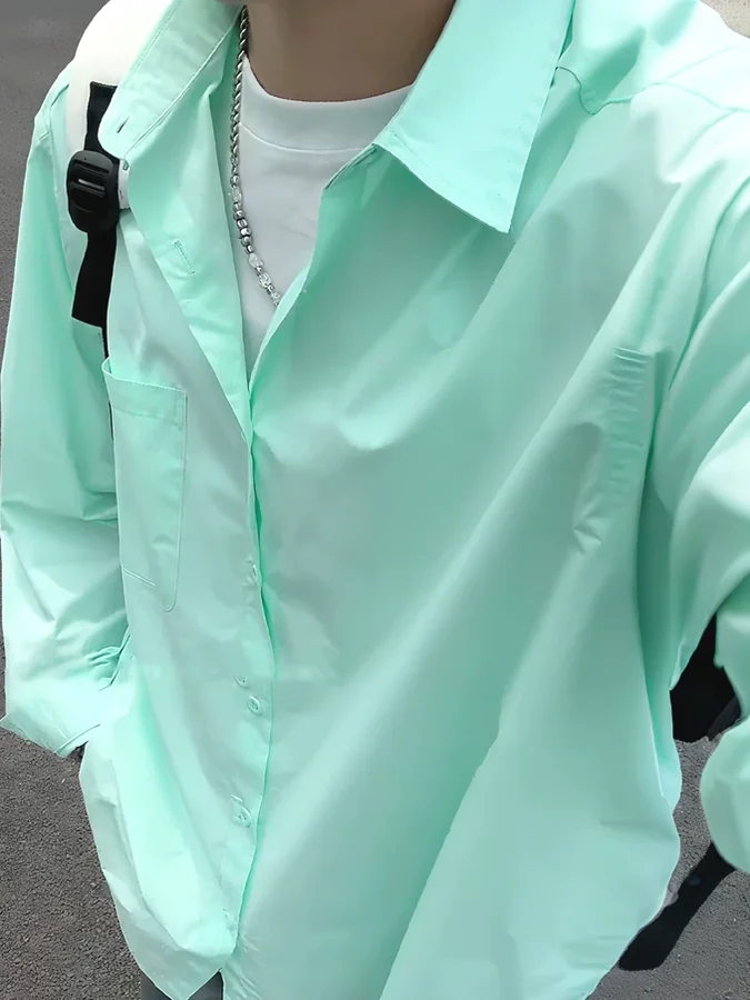 

Loose Fit Classic Pocket Style Long Sleeve Green Cotton Casual Workwear Shirt for Men Youthful Style Non-Iron Treatment