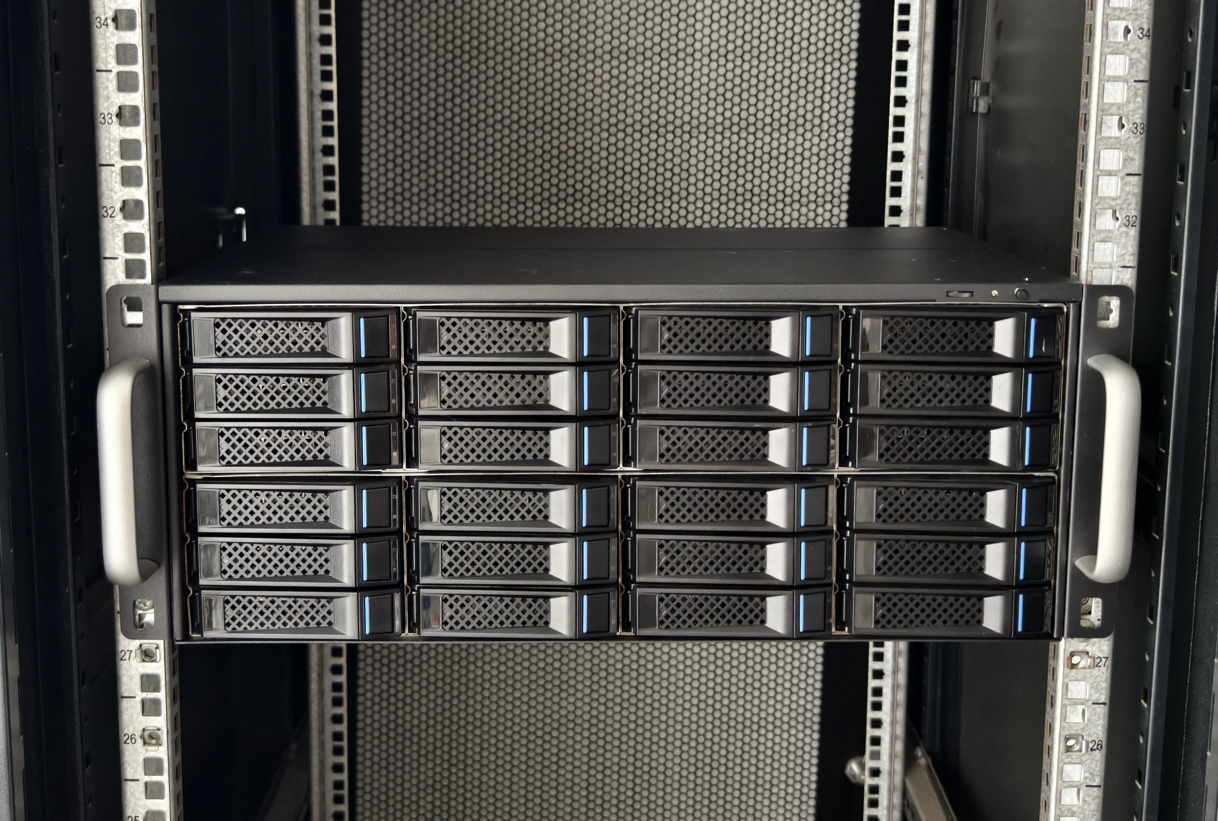 M424 4U 24-Bay Storage Expansion Enclosure | 12Gbps NAS Chassis with Built-in Power Supply