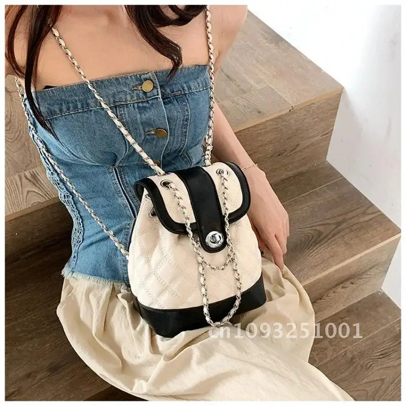 Zaino coreano per donna Borsa a tracolla a catena in pelle PU Studente Para Zaino Zaino casual Mujer Mochilas Moda da viaggio