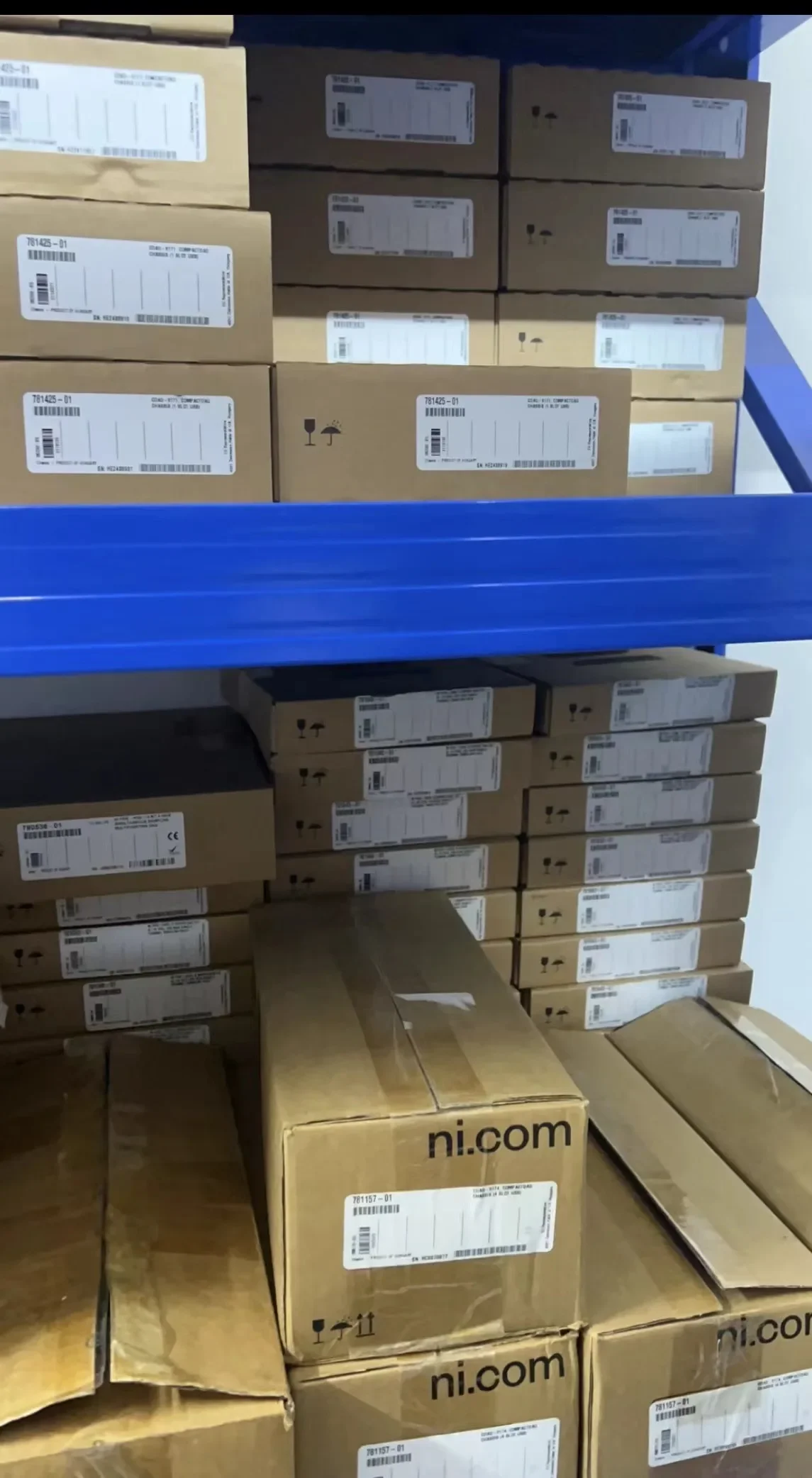 NI PXIe-8431/16 serielles Instrumentensteuermodul auf Lager. Gebraucht oder neu