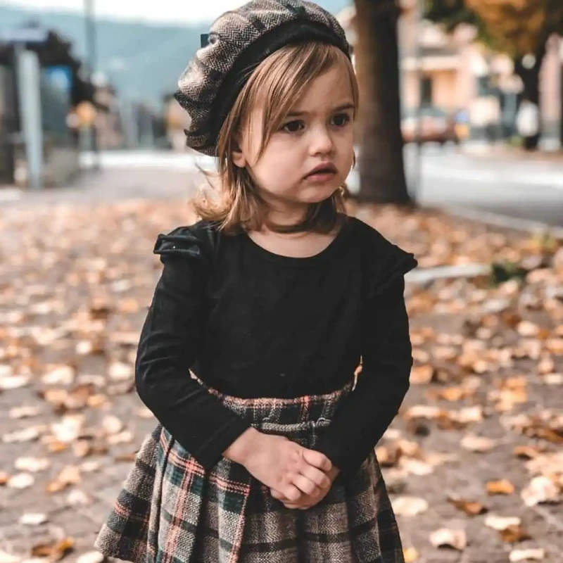 

Детская одежда для девочек 0-6 лет: модный комплект для весны и осени, платье-принцесса, хлопковый топ + плиссированная юбка в клетку + шляпка, набор из 3 предметов для девочек.