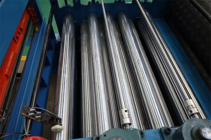 Full Automatic Aluminium Metal Steel Embossing Machine Checkered Plate Embossing Machine