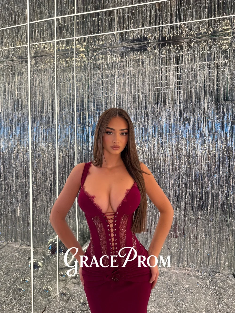 

GraceProm Elegant Spaghetti-Strap Evening Dress 2026 Lace-Up Bodice Carpet Gown Romantic Mermaid Floor-Length Party Gown فسا