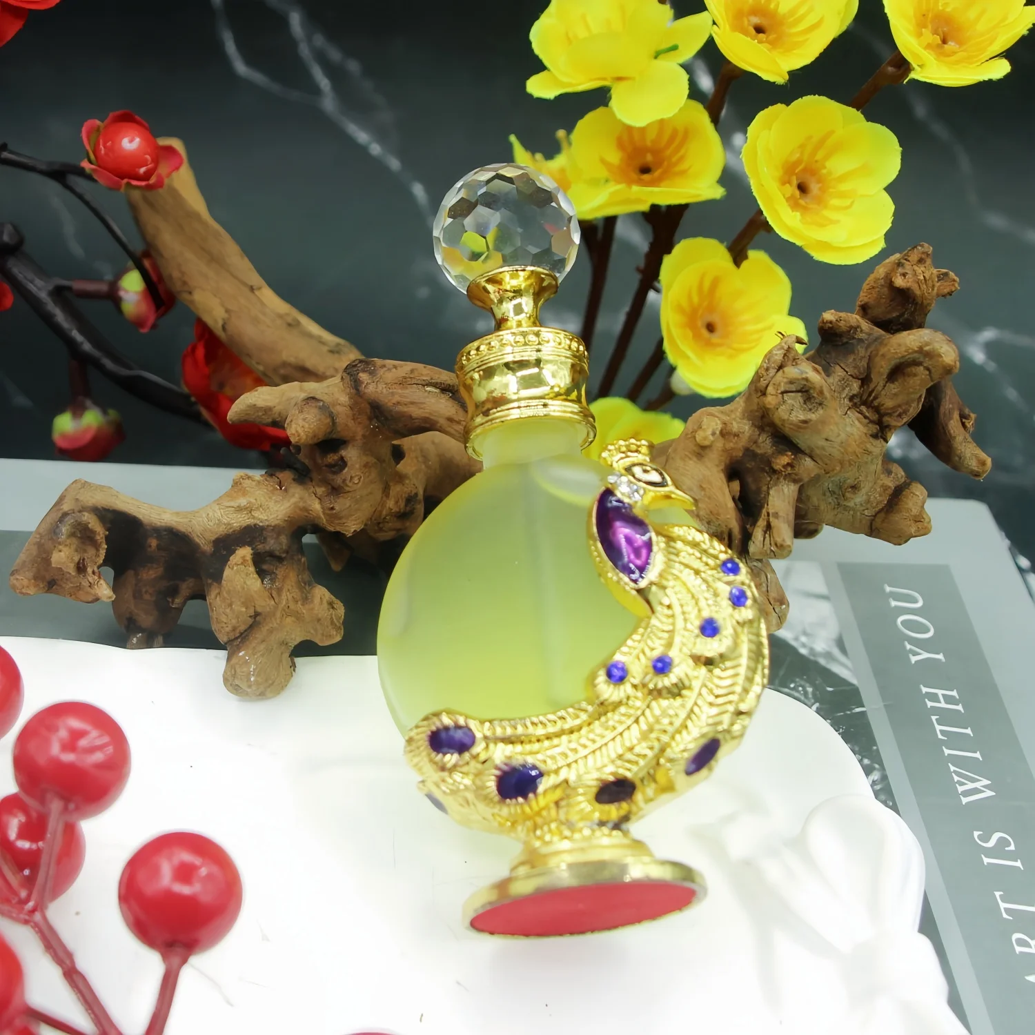 Swiss Arabian Feminine Luxury Products Dubai Long Lasting Personal Spray Fragrance A Seductive Signature Aroma