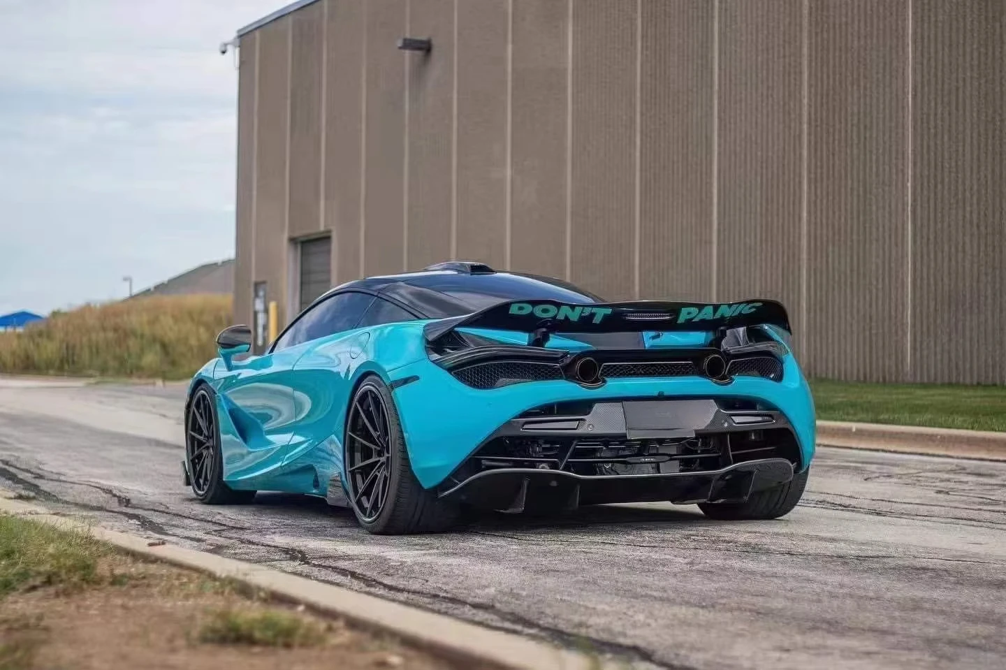 مجموعات هيكل عالية الجودة لـ McLaren 720s ترقية vorsteiner نمط ألياف الكربون الجبهة الشفة الخلفية الناشر Tuyere المفسد مثاليا