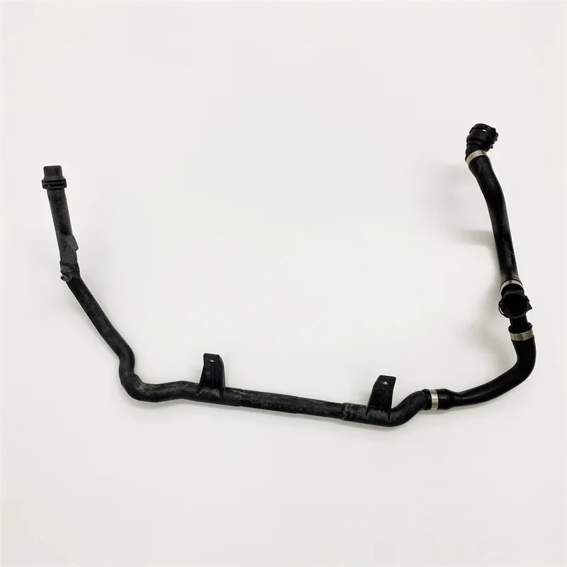 tuyau-de-liquide-de-refroidissement-pour-pieces-automobiles-17127548223