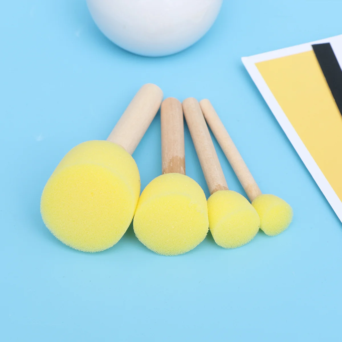 

20pcs Assorted Size Round Sponges Brush Set Kids Painting Tools Stippler Yellow Sponge Paint Brush Children Graffiti