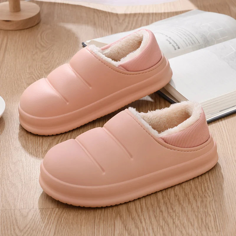 شباشب قطنية دافئة جديدة للخريف والشتاء خفيفة الوزن مقاومة للماء على طراز الخبز للنساء