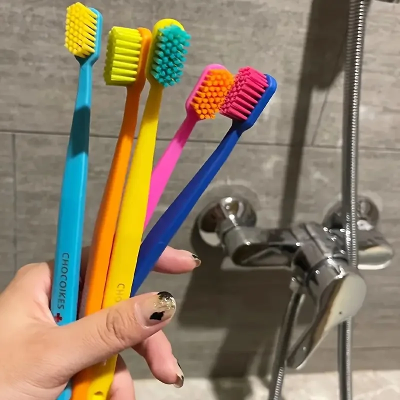 5Pcs Rainbow-Colored Swiss Care Toothbrushes, High-Density Soft and Medium Bristles, Frosted Candy-Colored Toothbrushes, High-Density Medium Bristles, Adult Family Rainbow-Colored Antibacterial Toothbrushes