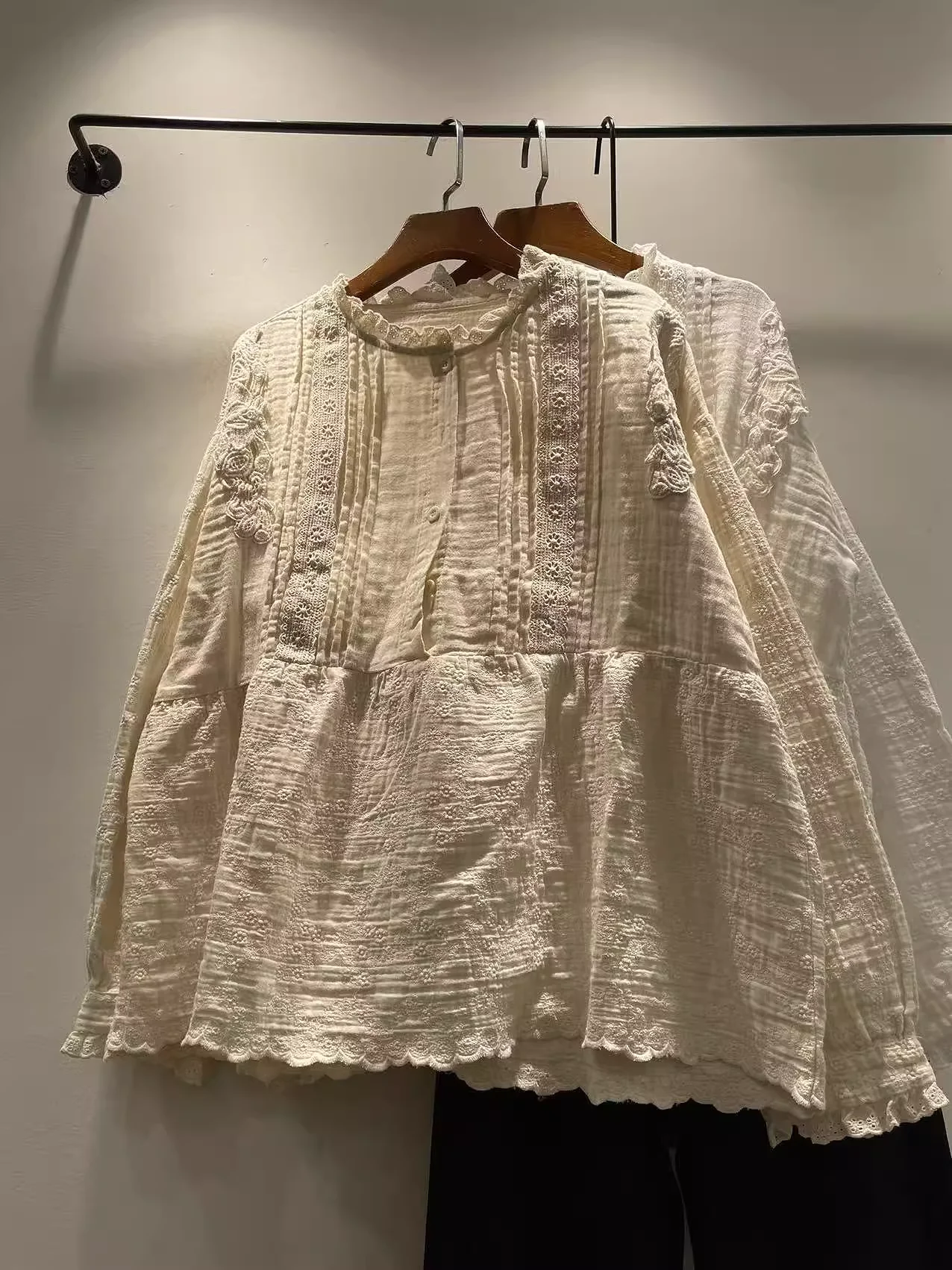 

Bust 110cm Mori Girl 100% Cotton White Beige Lace Embroider Shirts and Blouses for Women Sweet Long Sleeve Tops