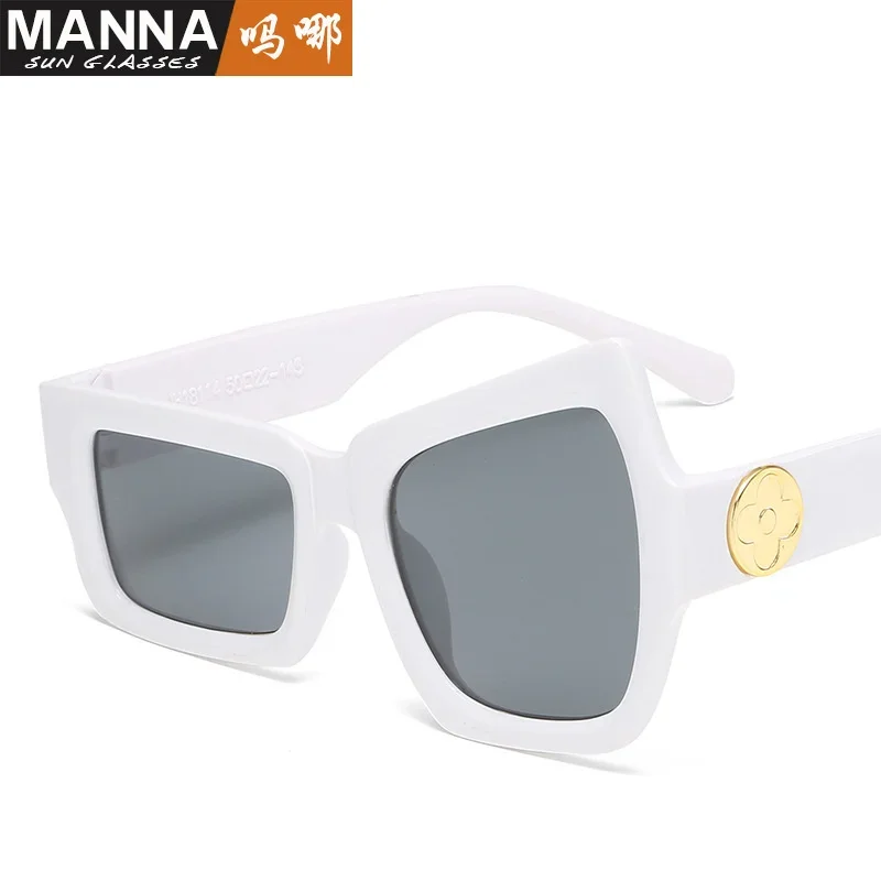 같은 스타일의 패션 불규칙한 자외선 차단제 선글라스 개성 넘치는 인기 거리 사진 패션쇼 안경