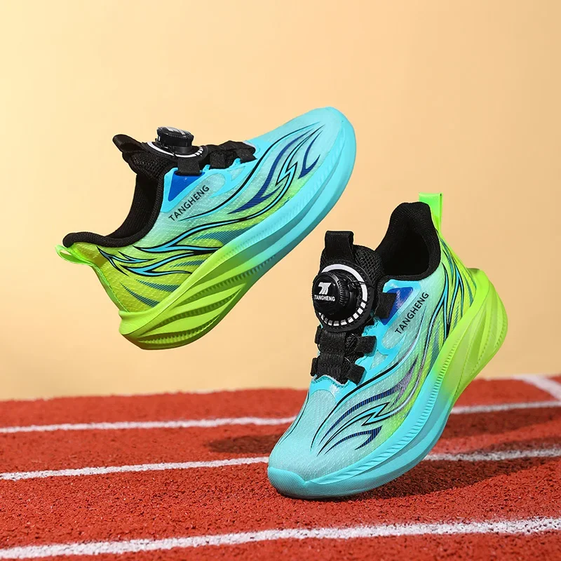 

Shock-absorbing Kids Play Shoes Summer Breathable Mesh Anti-slip Anti-wear Running Footwear for Summer Outdoor Fun