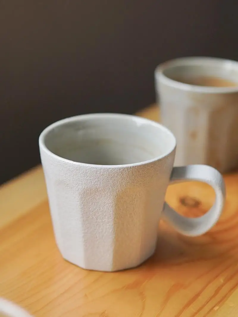 Taza de Café Clásica Retro de Cerámica Gruesa, Hecha a Mano en Japón, con Acabado Glaseado, Color Terracota, Taza Grande