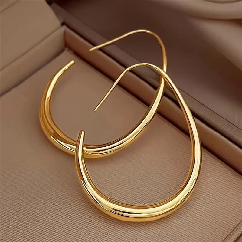 Hot Sale 925 Silver Needle Geometric Oval Hoop Earrings For Women Simple Desgin Earrings Party Wedding Jewelry